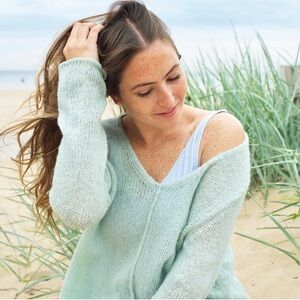 Wooden Ships by Paola Buendia Seamed V-Neck Lightweight Sweater